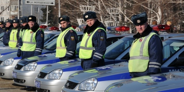 Уровень зарплаты по должностям