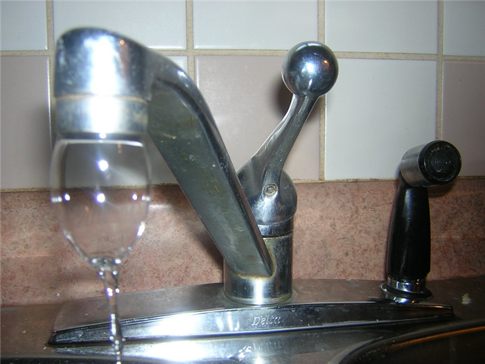 О нормативах потребления воды ежемесячно на человека