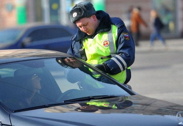 Поведение водителя при остановке сотрудником ГИБДД